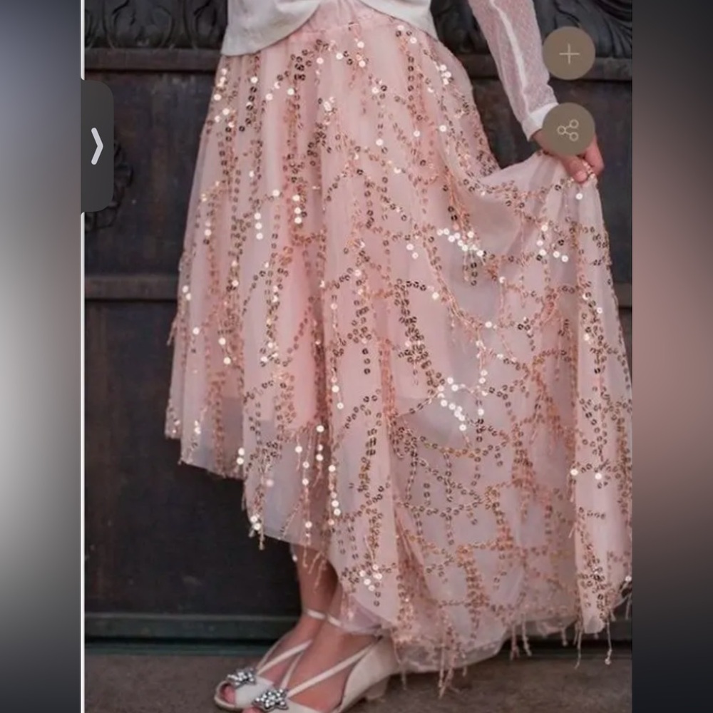 Joyfolie Rose Gold Sequin Skirt size 8